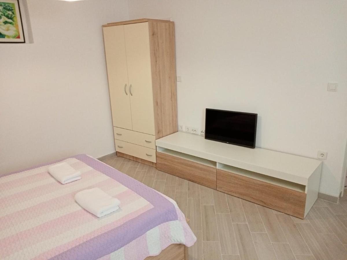 Apartment Elena Бале Экстерьер фото