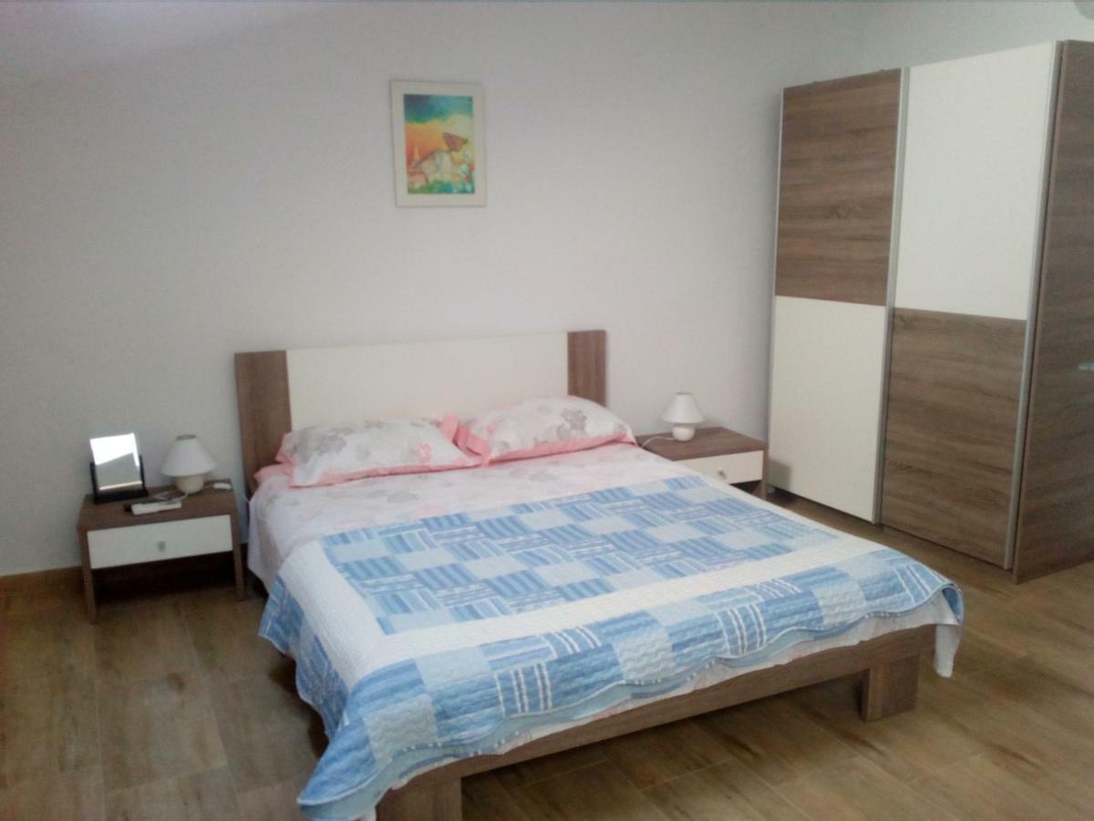 Apartment Elena Бале Экстерьер фото