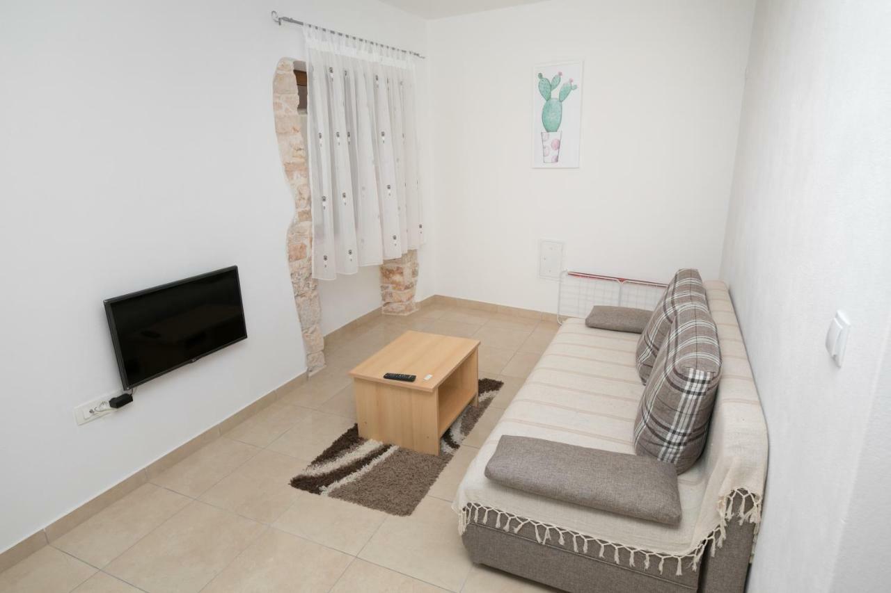 Apartment Elena Бале Экстерьер фото