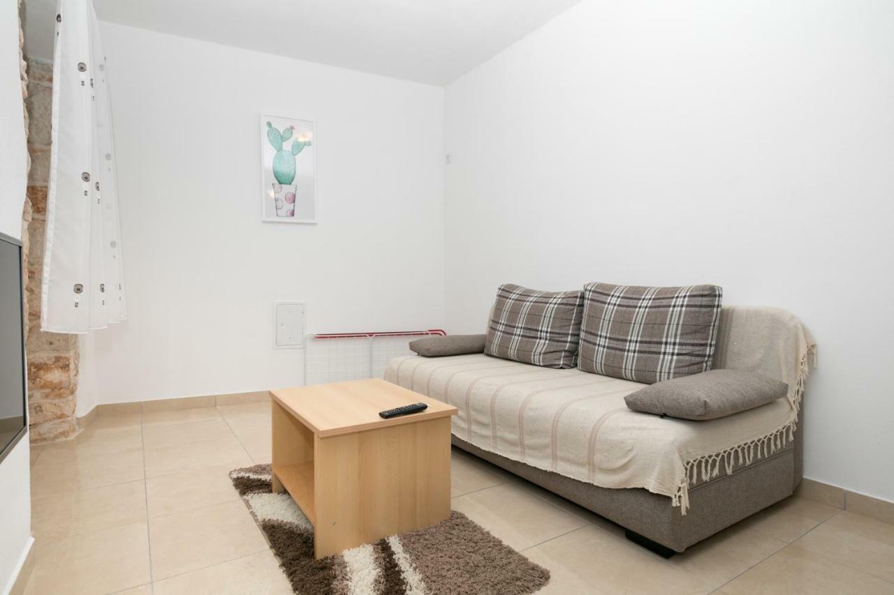 Apartment Elena Бале Экстерьер фото
